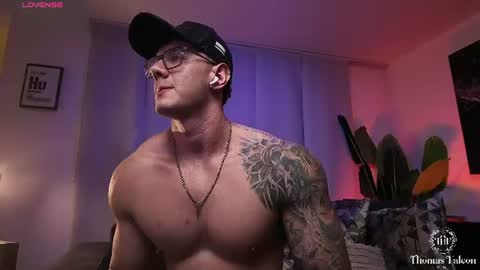 Snapshot of thomas_falcon1 chatting on July 2026 01:56:02 AM Thomas Falcon online show from July 2026 01:56:02 AM