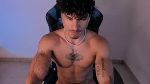 Snapshot of thomas_fit1 chatting on June 2026 01:16:01 AM Thomas 3 JUST STAY AND BE MY LAST LOVE online show from June 2026 01:16:01 AM