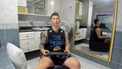 Thomas online show from September 2025 12:05:01 PM