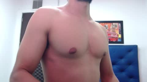 Snapshot of thomas_neuman chatting on January 2025 08:54:01 PM Thomas online show from January 2025 08:54:01 PM