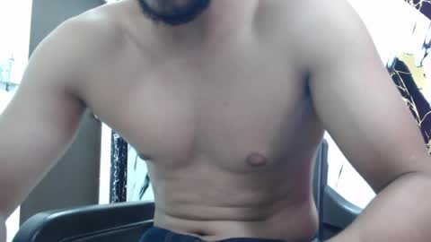 Snapshot of thomas_neuman chatting on June 2026 10:18:02 PM Thomas online show from June 2026 10:18:02 PM