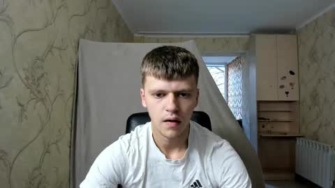 Tomas online show from October 2025 01:23:01 PM