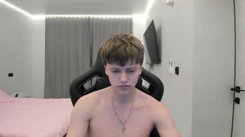 Tomas online show from April 2026 07:07:01 PM