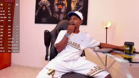 Snapshot of thomas_shelbys chatting on December 2024 03:30:02 AM Thomas online show from December 2024 03:30:02 AM