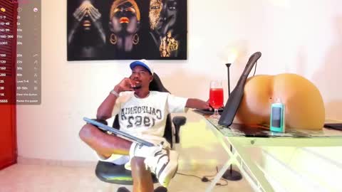 Snapshot of thomas_shelbys chatting on December 2024 03:59:01 AM Thomas online show from December 2024 03:59:01 AM