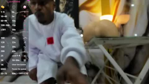 Snapshot of thomas_shelbys chatting on March 2025 03:24:01 AM Thomas online show from March 2025 03:24:01 AM