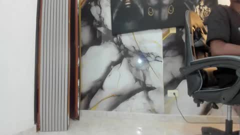 Snapshot of thomas_shelbys chatting on November 2025 03:38:02 AM Thomas online show from November 2025 03:38:02 AM