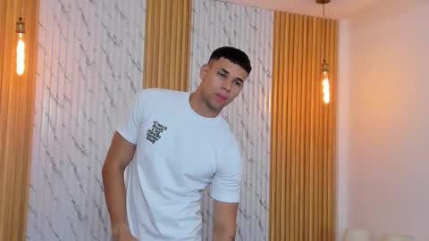 Thomas online show from November 2025 11:25:02 AM