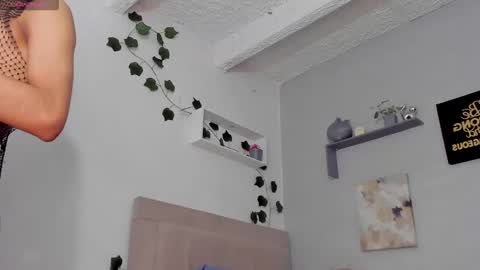 Thomas online show from April 2026 04:46:01 AM