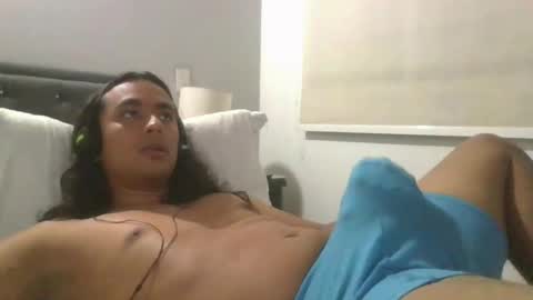 Snapshot of thomasbbc25 chatting on December 2024 11:46:01 PM Thomas online show from December 2024 11:46:01 PM