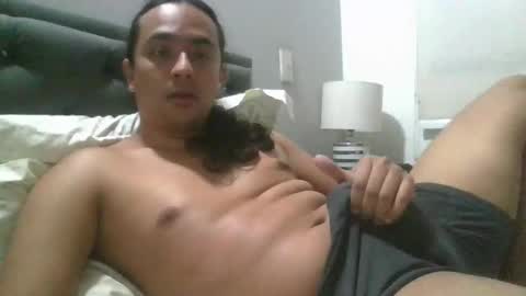 Snapshot of thomasbbc25 chatting on January 2025 03:47:01 AM Thomas online show from January 2025 03:47:01 AM