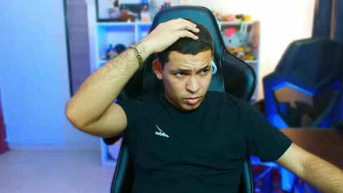 Thomas online show from November 2025 05:40:01 AM