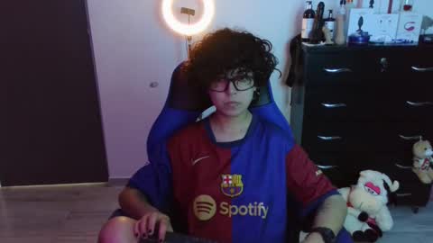 Snapshot of thomascooper_cams chatting on October 2025 06:58:02 PM VALERIA online show from October 2025 06:58:02 PM