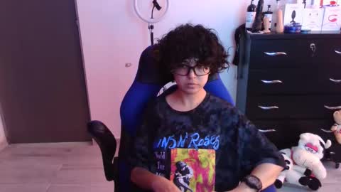 Snapshot of thomascooper_cams chatting on November 2025 07:02:02 PM VALERIA online show from November 2025 07:02:02 PM