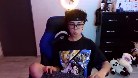 Snapshot of thomascooper_cams chatting on November 2025 07:56:02 PM VALERIA online show from November 2025 07:56:02 PM