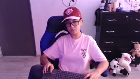 Snapshot of thomascooper_cams chatting on November 2025 06:26:01 PM VALERIA online show from November 2025 06:26:01 PM