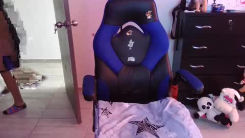 Snapshot of thomascooper_cams chatting on December 2025 07:09:01 PM VALERIA online show from December 2025 07:09:01 PM