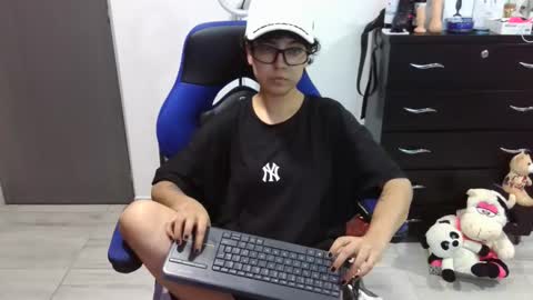 Snapshot of thomascooper_cams chatting on January 2026 02:03:02 AM VALERIA online show from January 2026 02:03:02 AM