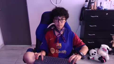 Snapshot of thomascooper_cams chatting on February 2026 06:37:02 PM VALERIA online show from February 2026 06:37:02 PM