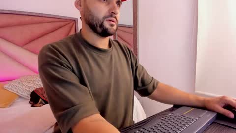 Snapshot of thomasdavila chatting on October 2025 02:12:01 AM thomasdavila online show from October 2025 02:12:01 AM