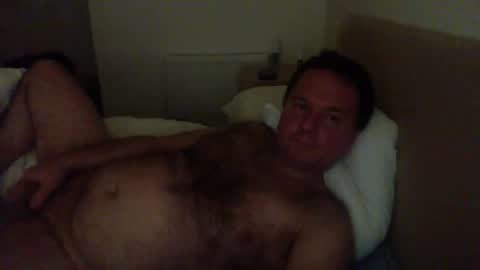 Tom online show from April 2026 10:18:01 PM