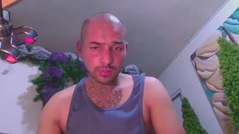 thomas  smith online show from February 2025 01:55:02 AM