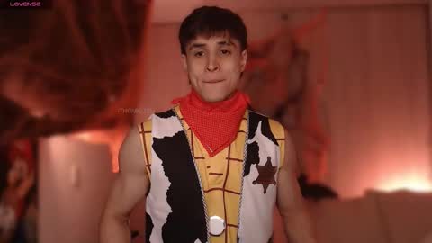 Thom Klein online show from October 2025 07:25:01 PM