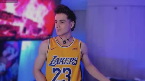 Thom Klein online show from November 2025 09:19:02 AM