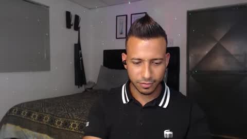 Snapshot of thommerxxx chatting on September 2025 06:46:01 PM Thom online show from September 2025 06:46:01 PM