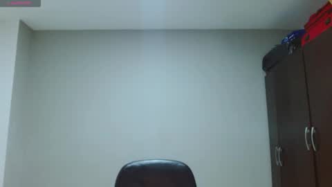 Snapshot of thompson_ari chatting on December 2025 05:24:01 AM thompson ari online show from December 2025 05:24:01 AM