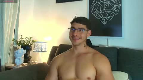 Snapshot of thomylov chatting on May 2026 04:51:01 AM thomylov online show from May 2026 04:51:01 AM