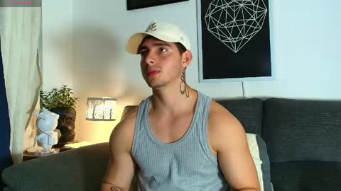 Snapshot of thomylov chatting on May 2026 01:46:01 AM thomylov online show from May 2026 01:46:01 AM