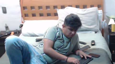 Snapshot of thor0200 chatting on December 2024 02:41:02 AM thor0200 online show from December 2024 02:41:02 AM