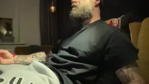 Snapshot of throatface_killah chatting on October 2025 07:14:02 PM throatface_killah online show from October 2025 07:14:02 PM