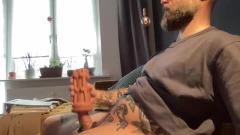 Snapshot of throatface_killah chatting on January 2026 01:13:01 PM throatface_killah online show from January 2026 01:13:01 PM