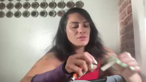 Snapshot of throatyygoat chatting on September 2025 01:45:01 PM throatyygoat online show from September 2025 01:45:01 PM