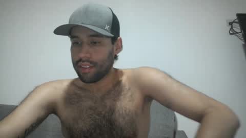 Snapshot of throwawayyourgun chatting on January 2025 03:11:01 PM Luka online show from January 2025 03:11:01 PM