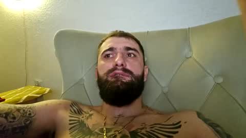 Snapshot of thug__ chatting on December 2024 02:30:02 AM HugeJuicy online show from December 2024 02:30:02 AM