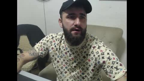 Snapshot of thug__ chatting on December 2024 02:56:02 AM HugeJuicy online show from December 2024 02:56:02 AM