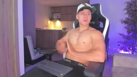 Snapshot of tiago_goez chatting on December 2025 02:27:01 AM santiago online show from December 2025 02:27:01 AM