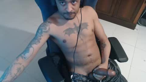 Snapshot of tiagoqueiroz chatting on February 2026 08:16:02 PM Shameless Geek online show from February 2026 08:16:02 PM