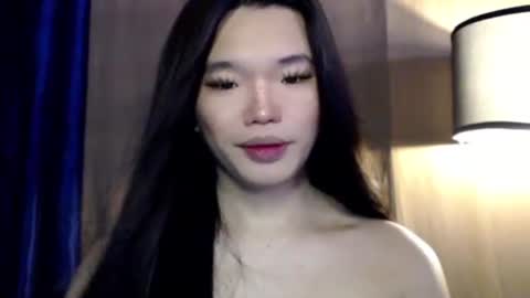 Ms. Tiara online show from November 2025 12:44:01 AM