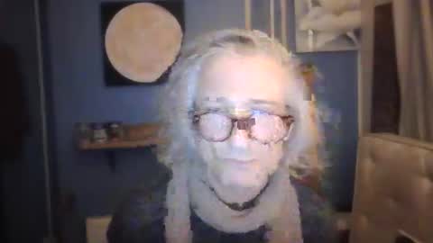 tiddles12345 online show from October 2025 09:39:02 PM