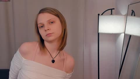 Snapshot of tierarote chatting on March 2026 09:16:01 AM Lily online show from March 2026 09:16:01 AM