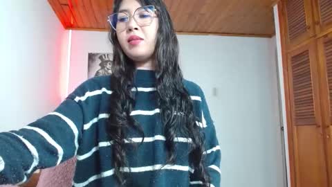 Snapshot of tifanny_squirt chatting on November 2025 03:34:01 PM Tifanny online show from November 2025 03:34:01 PM