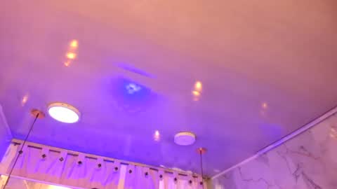 Snapshot of tifanny_val chatting on July 2026 12:09:02 PM Tifanny y Vale online show from July 2026 12:09:02 PM