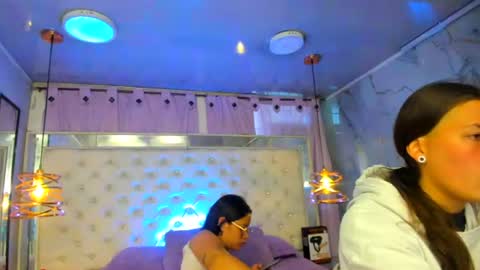 Snapshot of tifanny_val chatting on July 2026 12:19:01 PM Tifanny y Vale online show from July 2026 12:19:01 PM
