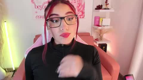 Tiffany online show from March 2026 01:17:02 AM