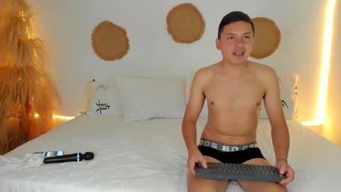 tifanyrossii online show from February 2026 12:48:02 AM