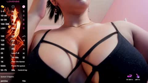 Snapshot of tiffani__love chatting on December 2024 06:16:01 PM Tiffany online show from December 2024 06:16:01 PM